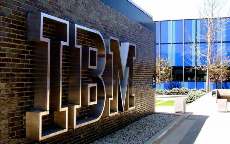  Η IBM καταργεί 3.900 θέσεις εργασίας