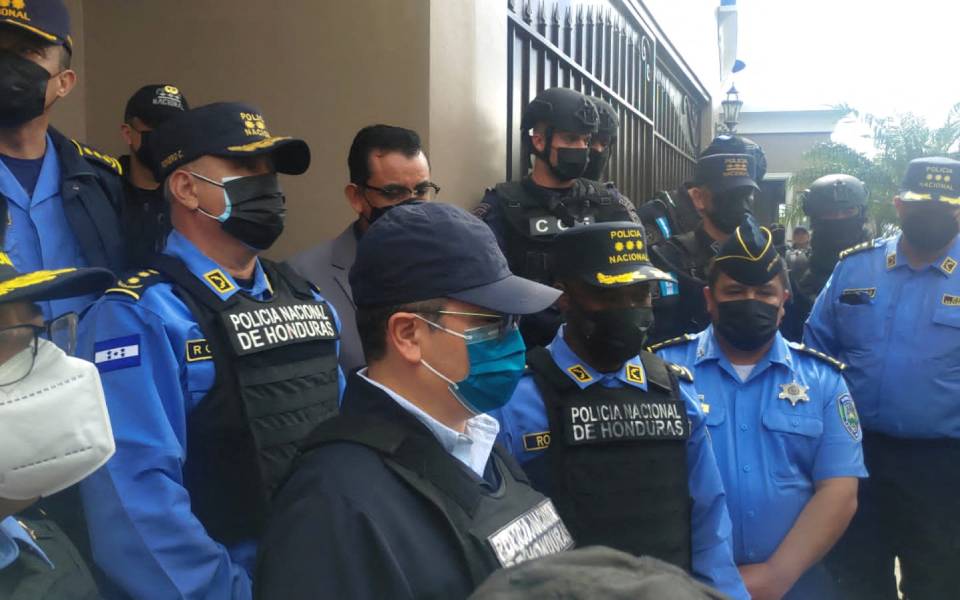 ονδούρα-συνελήφθη-ο-πρώην-πρόεδρος-χο-561720562