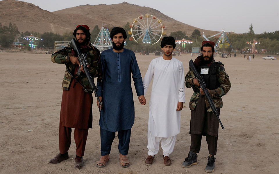 αφγανιστάν-οι-ταλιμπάν-θα-απαγορεύετ-561699187