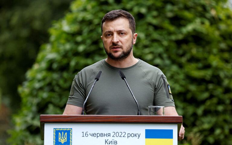 Ζελένσκι: Σε εξέλιξη «δύσκολες διαπραγματεύσεις» για το άνοιγμα των ουκρανικών λιμανιών