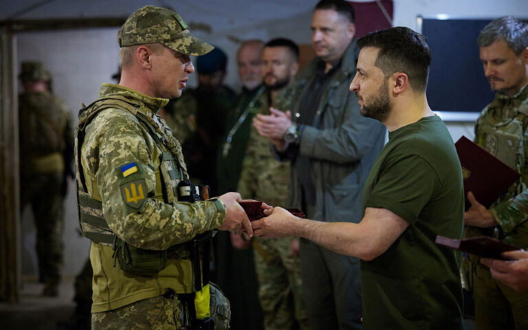 Ουκρανία: Ο Ζελένσκι στο εμπόλεμο Μικολάγεφ