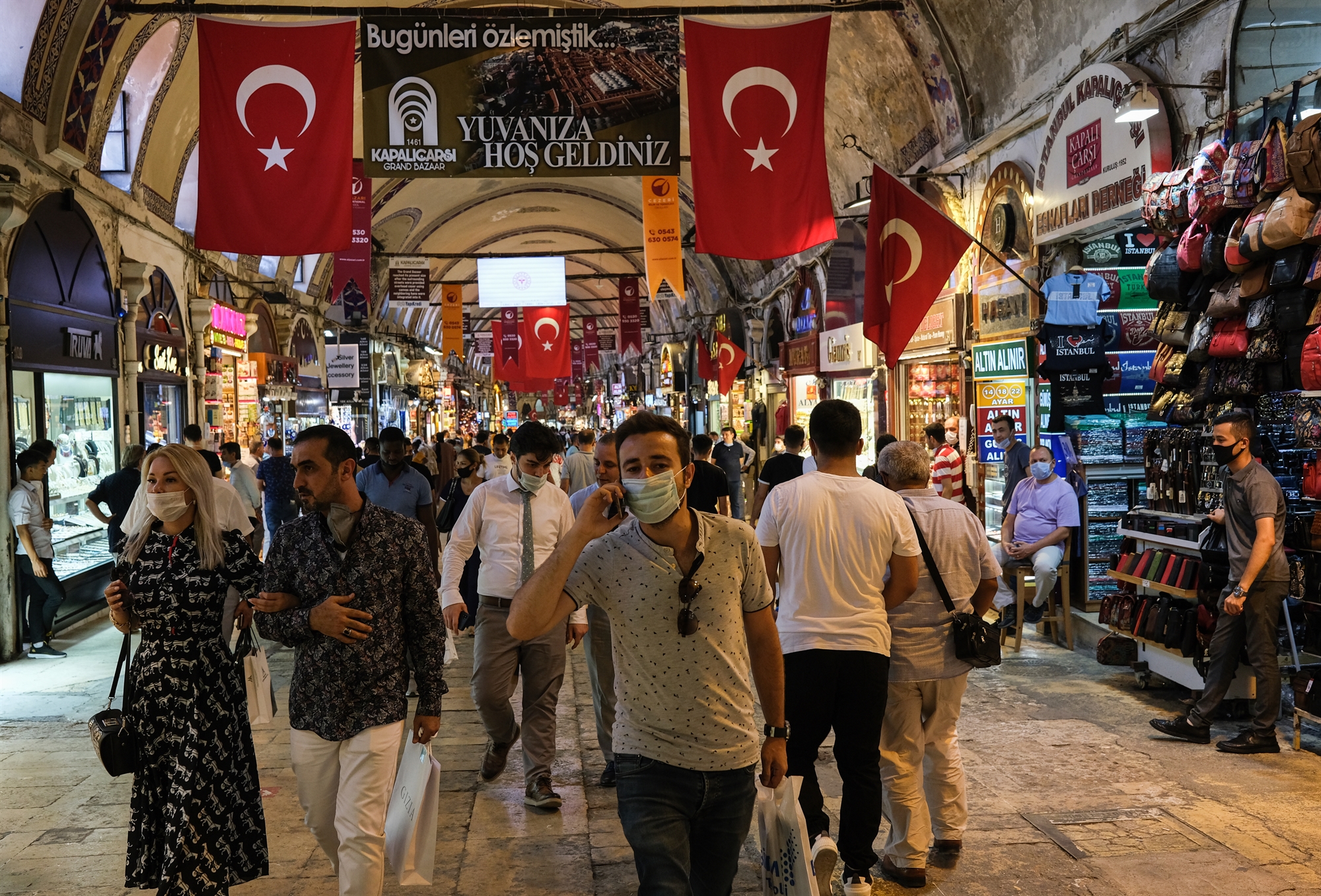 τουρκία-άλμα-δαπανών-ενόψει-των-εκλογ-562096720