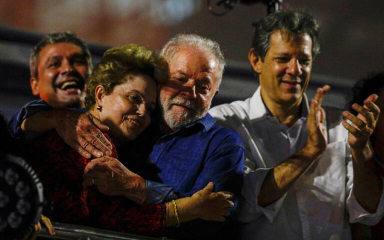 Βραζιλία: Το ιστορικό comeback του Λούλα και η «σιωπή» του Μπολσονάρο