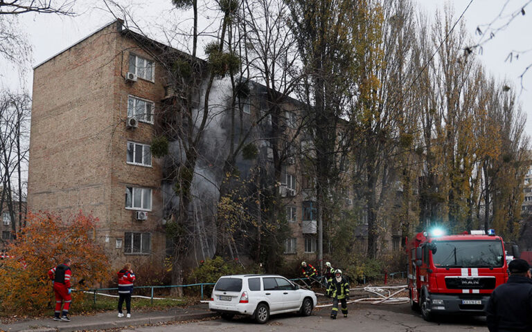Ουκρανία: Ρωσική πυραυλική επίθεση στο Κίεβο – Ένας νεκρός, διακοπές ρεύματος