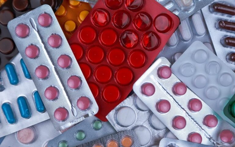 «Σπάει» η άμυνα των αντιβιοτικών