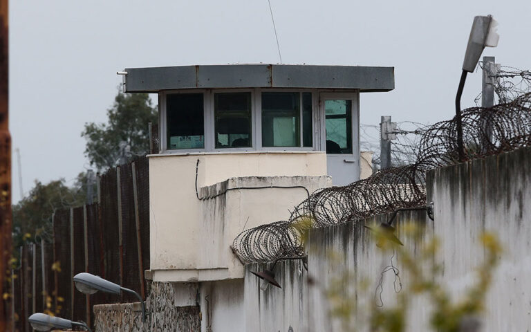 Έφοδος σε κελιά Αλβανών βαρυποινιτών στις φυλακές Χανίων