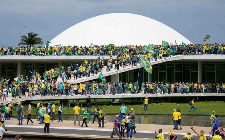Βραζιλία: Η γενική εισαγγελία ζητεί να ερευνηθεί ο ρόλος του Μπολσονάρο στις ταραχές