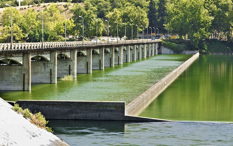  Ομολόγησε η 29χρονη ότι έριξε το μωρό της στο νερό