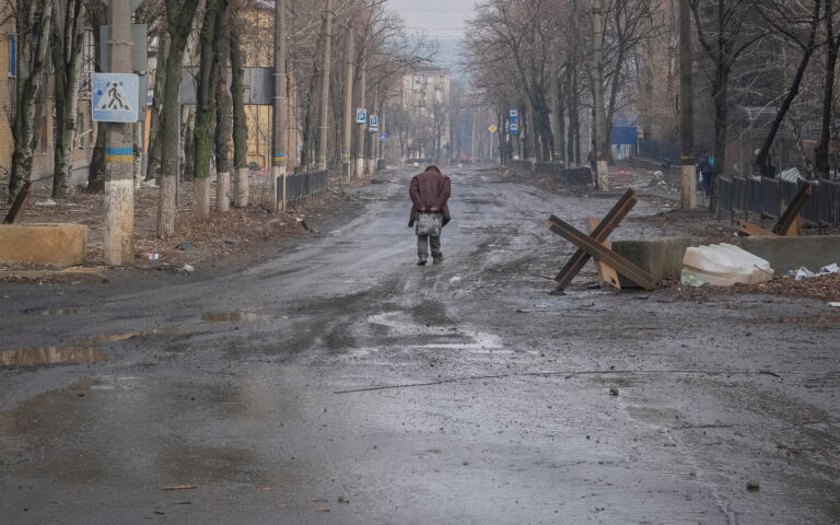 Πόλεμος στην Ουκρανία: Οι Ρώσοι επιμένουν στο Μπαχμούτ, οι Ουκρανοί δεν υποχωρούν