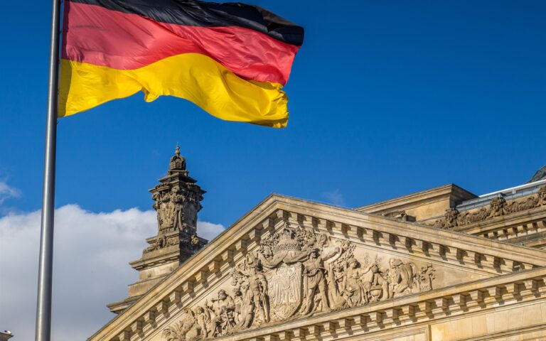 Μαζική έξοδος Γερμανών καταθετών από ξένες τράπεζες μετά την κρίση της Silicon Valley