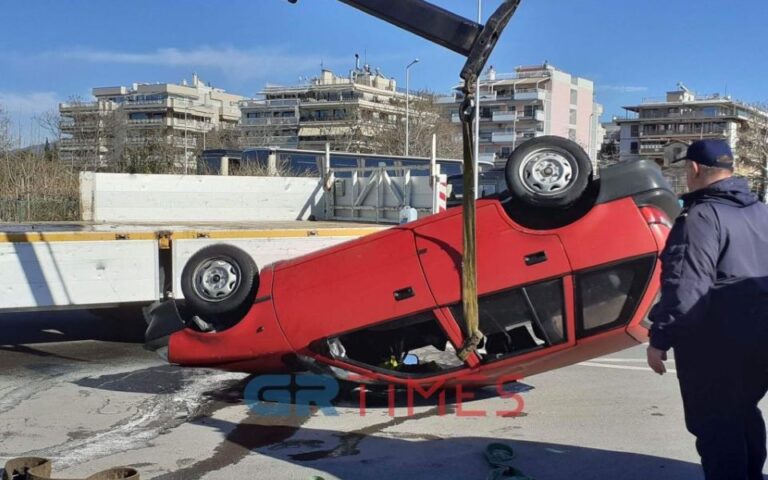  Αυτοκίνητο «βούτηξε» στον Θερμαϊκό – Χωρίς τις αισθήσεις του ένας 45χρονος