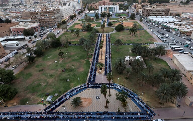  20 νεκροί σε τροχαίο με εμπλοκή λεωφορείου που μετέφερε προσκυνητές