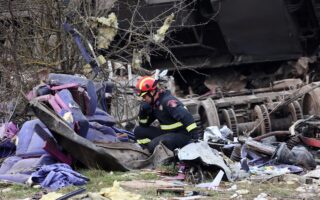 Σύγκρουση τρένων στα Τέμπη: Στους 46 οι νεκροί της τραγωδίας-4