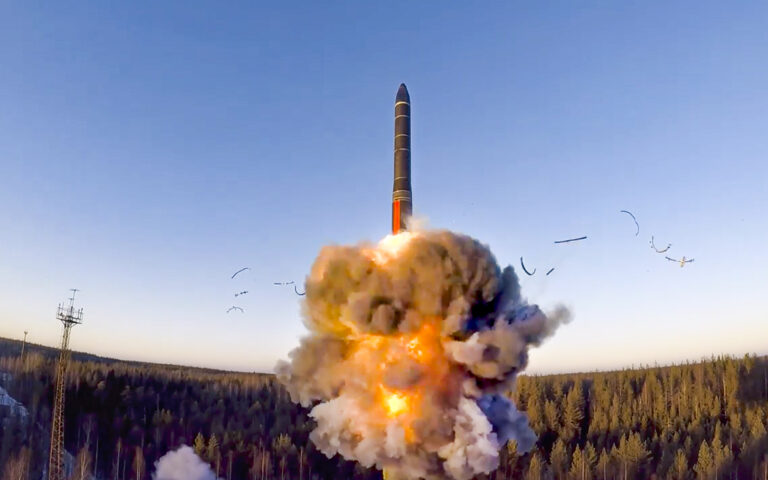 Ρωσία όπως Βόρεια Κορέα: Προχώρησε σε δοκιμή διηπειρωτικού βαλλιστικού πυραύλου