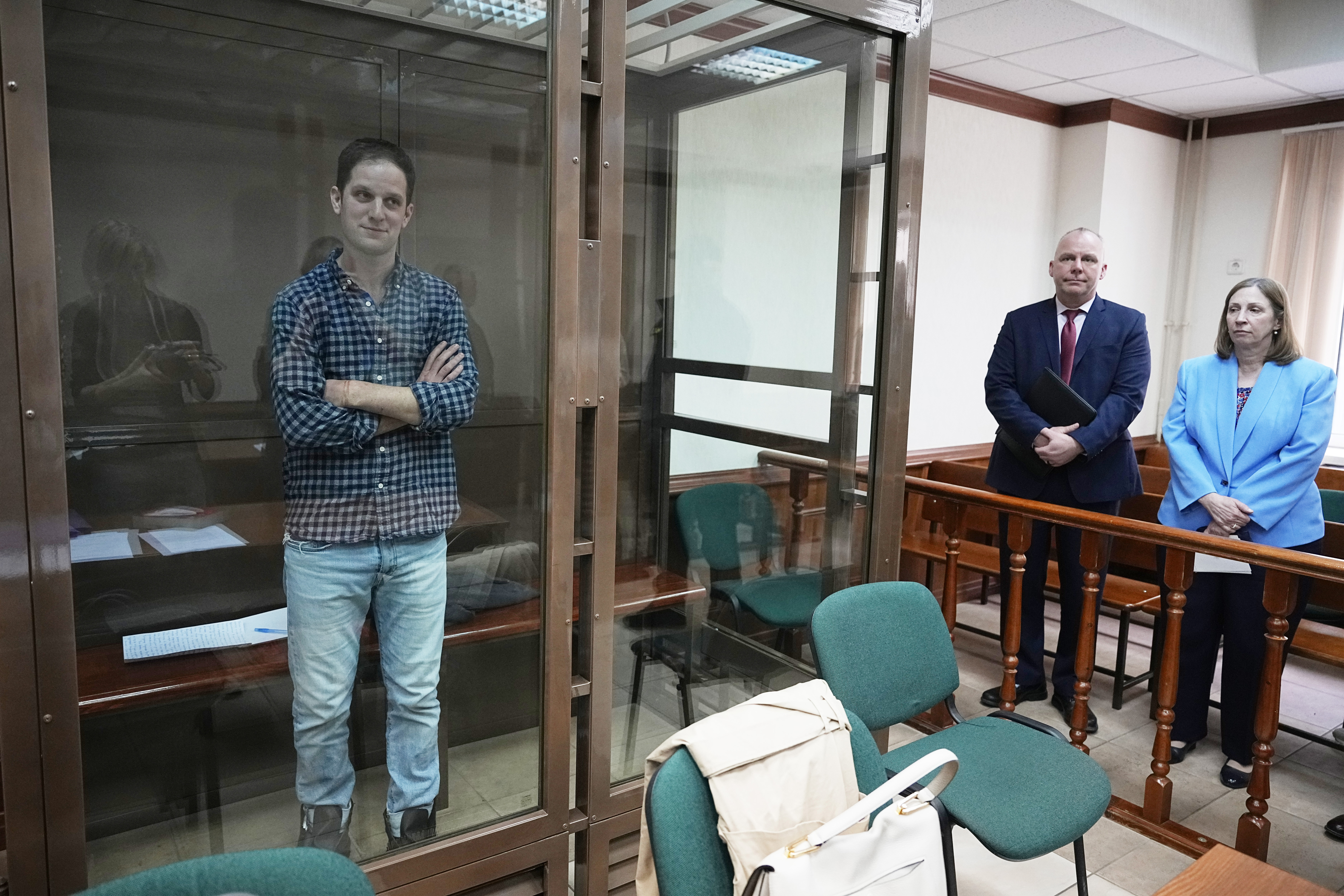 Εβαν Γκερσκόβιτς: Παραμένει προφυλακισμένος ο δημοσιογράφος της WSJ που κατηγορείται για κατασκοπεία-1
