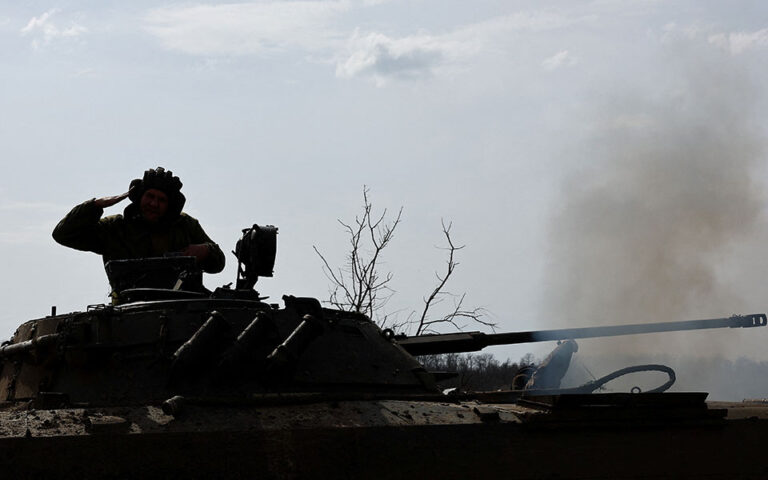 Μπαχμούτ: Οι ουκρανικές δυνάμεις «αντέχουν» παρά τη δύσκολη κατάσταση
