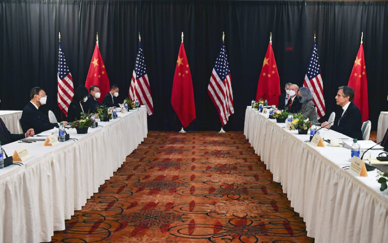 ΗΠΑ – Κίνα: Είχαν συναντήσεις στη Βιέννη με στόχο την «υπεύθυνη διαχείριση του ανταγωνισμού»