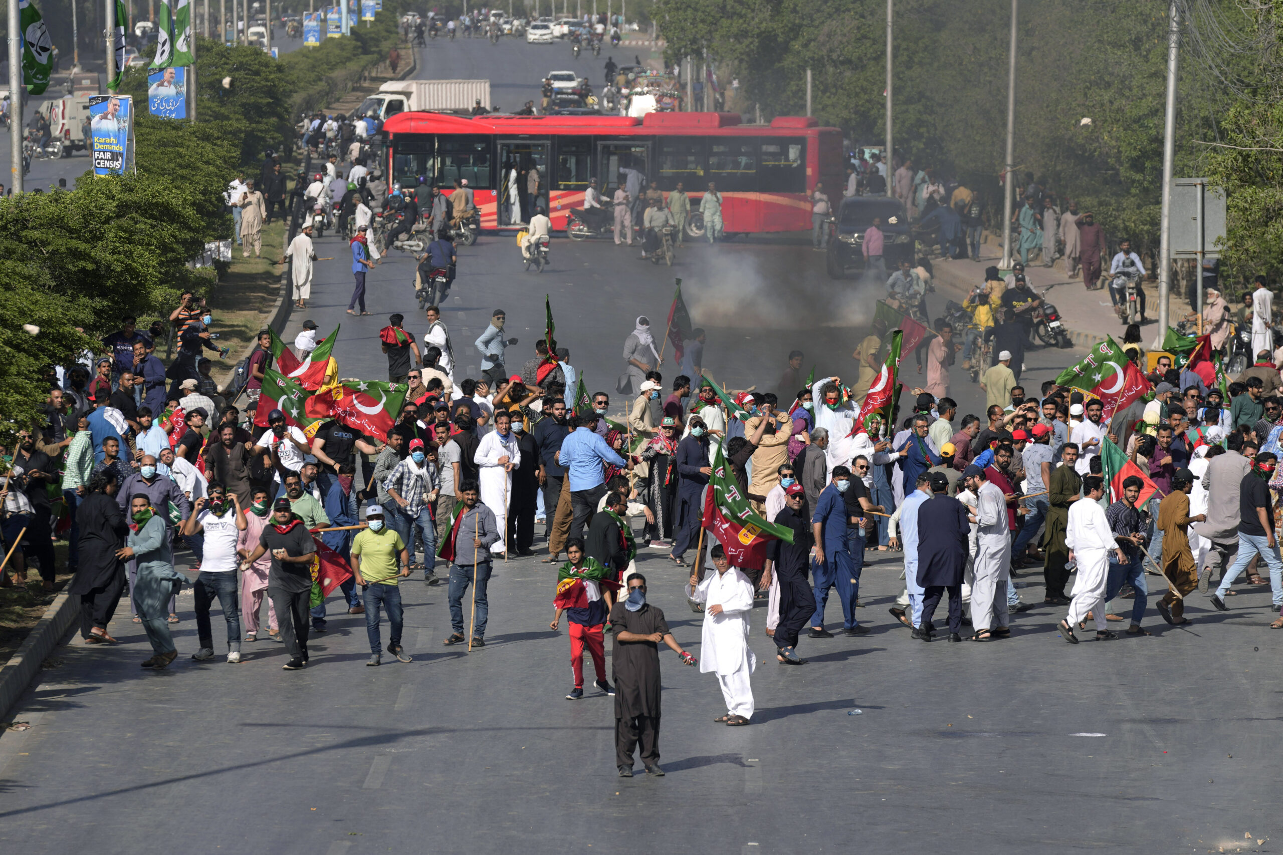 πακιστάν-κλιμακώνονται-οι-ταραχές-με-562410997