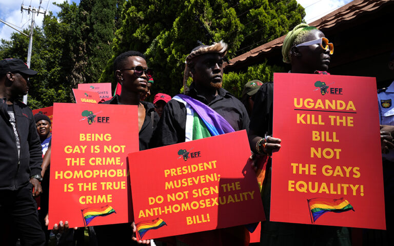 Ουγκάντα: Εγκρίθηκε το νομοσχέδιο κατά της ΛΟΑΤΚΙ+ κοινότητας