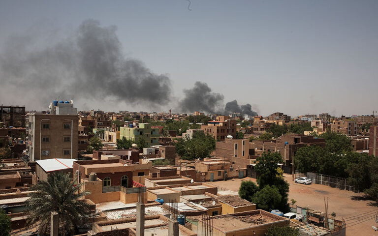 Σουδάν: Σοβαρή ανθρωπιστική κρίση λόγω των συγκρούσεων – Εκτιμήσεις για 1 εκατ. πρόσφυγες