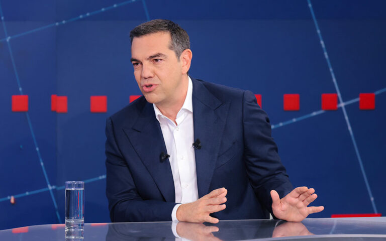 Αλέξης Τσίπρας: Το ΠΑΣΟΚ θέλει να γίνει ΣΥΡΙΖΑ στη θέση του ΣΥΡΙΖΑ