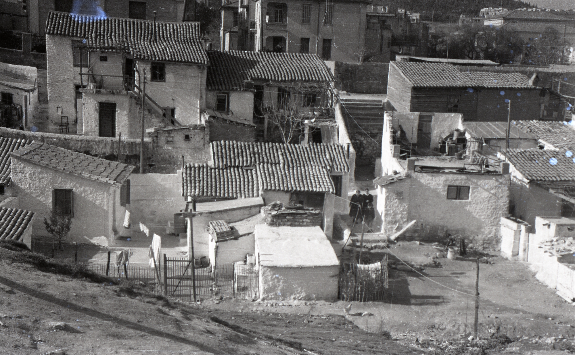 Η άγνωστη παραγκούπολη των Ιλισίων-1