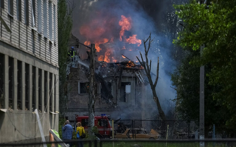Ουκρανία: Τουλάχιστον 13 τραυματίες από έκρηξη σε κατοικία βόρεια του Ντνίπρο