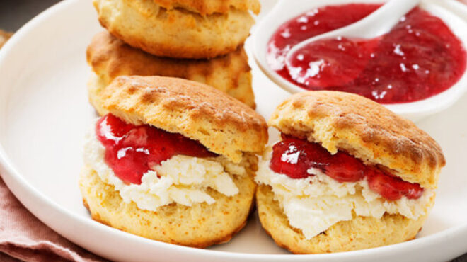 scones-αγγλικά-γλυκά-ψωμάκια-562490233