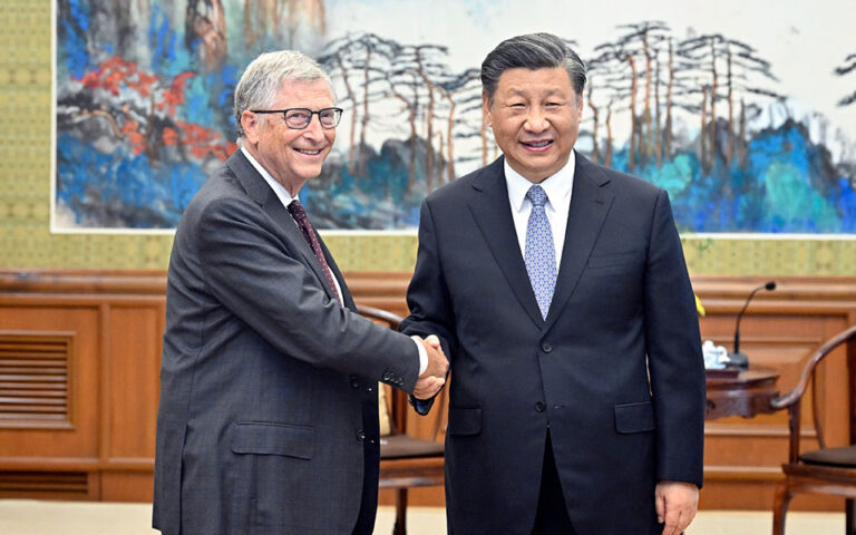 Σι Τζινπίνγκ σε Μπιλ Γκέιτς: «Τα θεμέλια των σχέσεων ΗΠΑ – Κίνας είναι με τους λαούς τους»