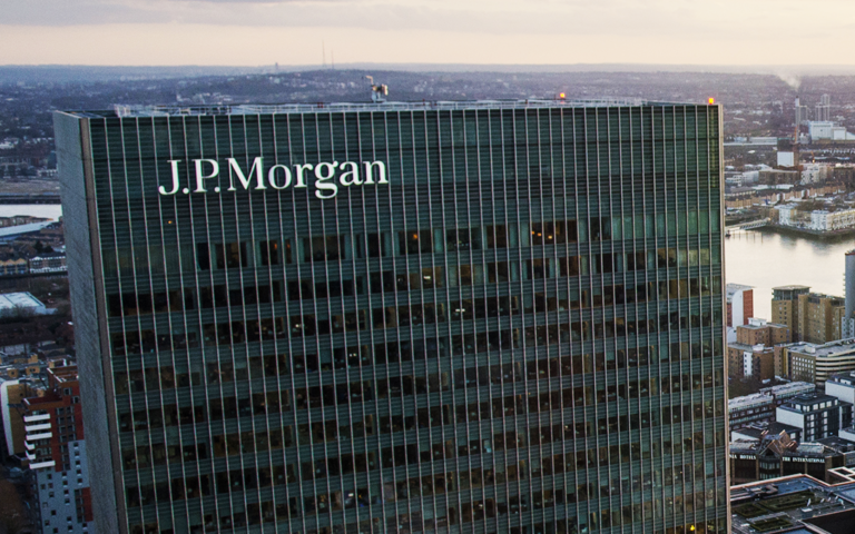 Στην Αθήνα για επαφές στελέχη της JP Morgan