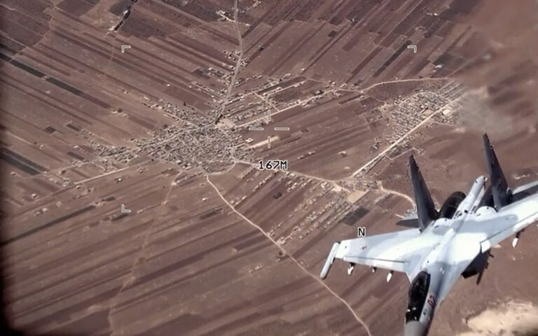 Συρία: Βίντεο με ρωσικά μαχητικά να παρενοχλούν αμερικανικά drone