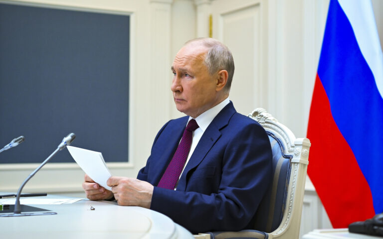 Πούτιν: Πρώτη διεθνής εμφάνιση μετά την ανταρσία Πριγκόζιν