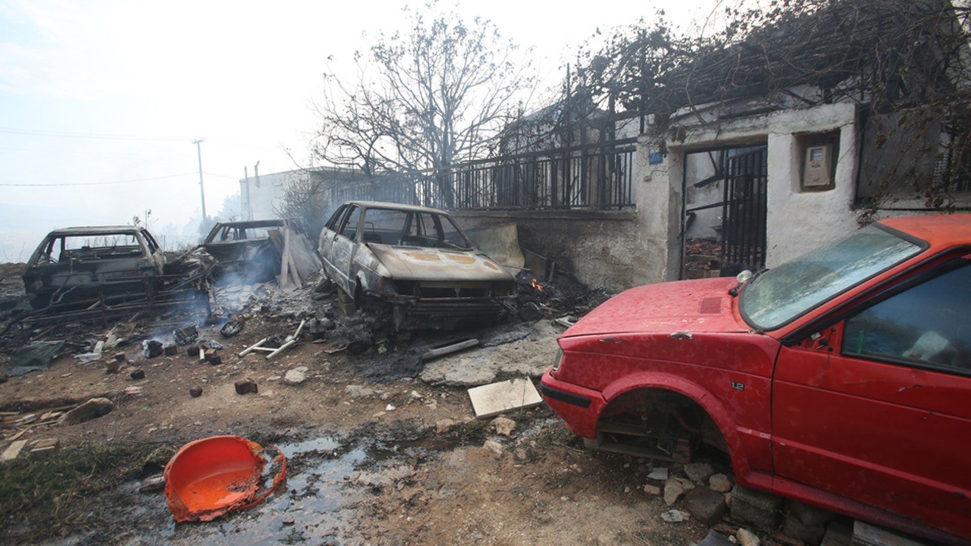 Η πύρινη λαίλαπα της Πάρνηθας σε 20 φωτογραφίες-16