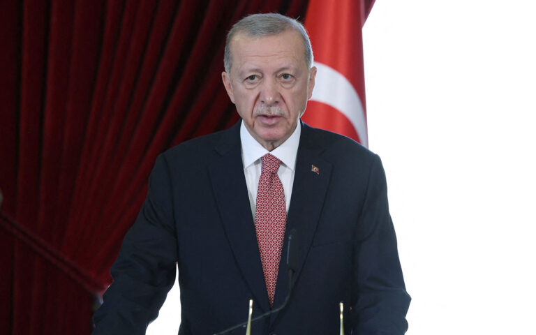 Ερντογάν: «Η επέμβαση της ειρηνευτικής δύναμης δεν μπορεί να γίνει αποδεκτή»