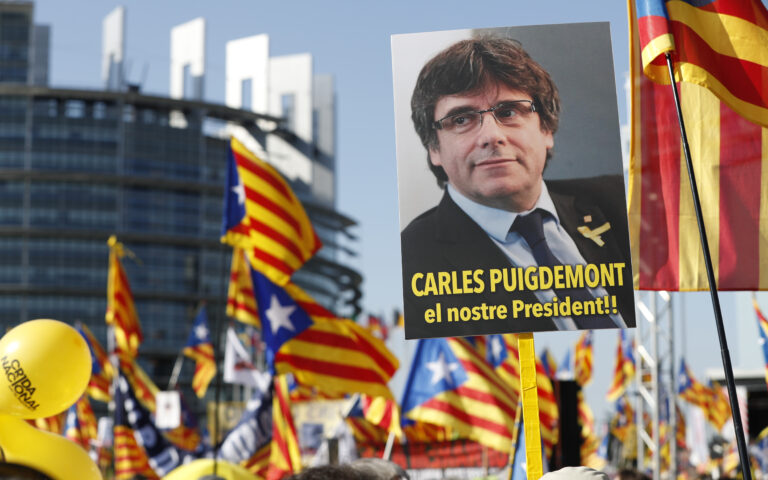 Ισπανία: Στον Κάρλος Πουτζντεμόν η τύχη του σχηματισμού κυβέρνησης