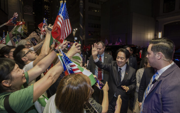 Η Κίνα επικρίνει την επίσκεψη του «ταραχοποιού» αντιπρόεδρου της Ταϊβάν στις ΗΠΑ