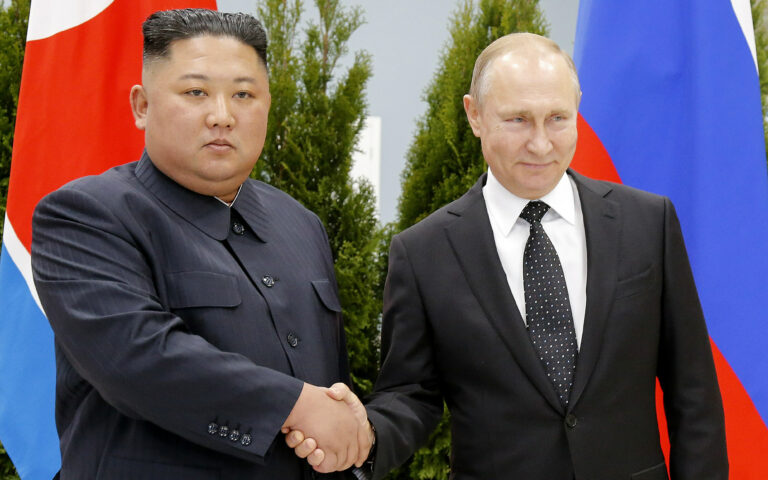 Κιμ Γιονγκ Ουν και Πούτιν δεσμεύτηκαν για «μακρά στρατηγική συνεργασία»