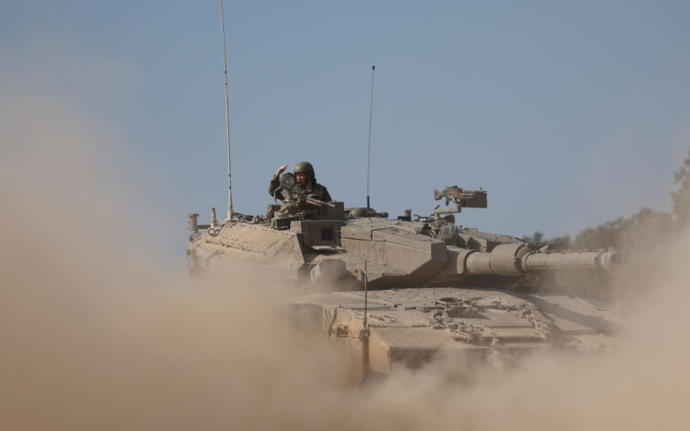 Ο ισραηλινός στρατός προετοιμάζεται για «συντονισμένες ενέργειες από αέρος, θαλάσσης και ξηράς»