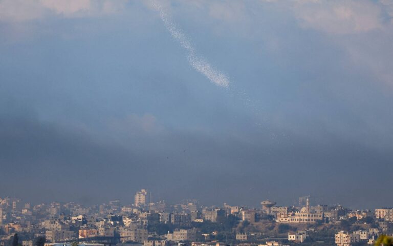 Ισραηλινός στρατός: Αεροπορικά πλήγματα στο σπίτι του ηγέτη της Χαμάς