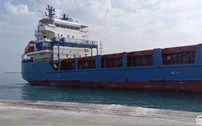 Γάζα: Τουρκικό πλοίο με νοσοκομεία εκστρατείας έφτασε σε λιμάνι της Αιγύπτου