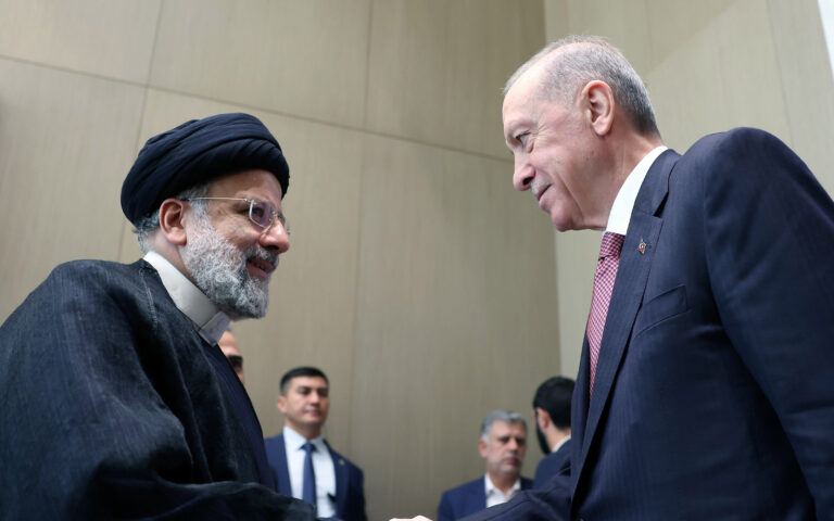 Ουζμπεκιστάν: Συνάντηση Ερντογάν με τον Ιρανό πρόεδρο για τη Γάζα