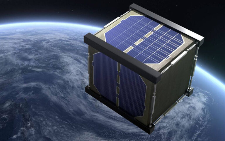 Γιατί ΗΠΑ και Ιαπωνία στέλνουν τον πρώτο ξύλινο δορυφόρο στο διάστημα