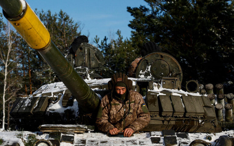 Η Ουκρανία βλέπει «μεγάλο κίνδυνο» να χάσει τον πόλεμο εάν το Κογκρέσο αναβάλει τη βοήθεια