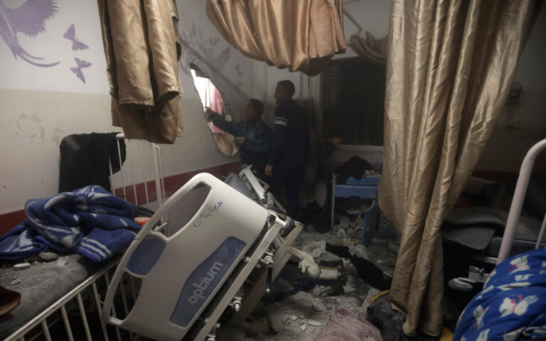 Γάζα: «Εκτός λειτουργίας» το νοσοκομείο αλ-Αχλι Αραμπ – «Δεν μπορούμε να δεχθούμε ασθενείς»