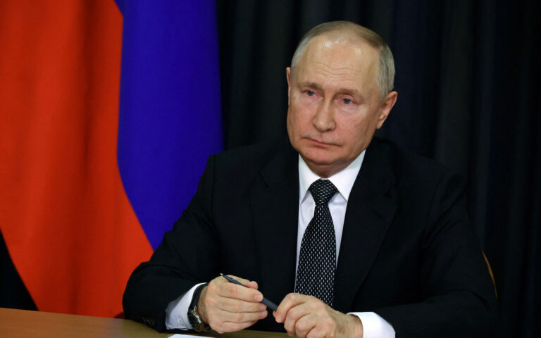 «Δεν θα υποχωρήσουμε ποτέ», το μήνυμα Πούτιν στην ομιλία για το νέο έτος