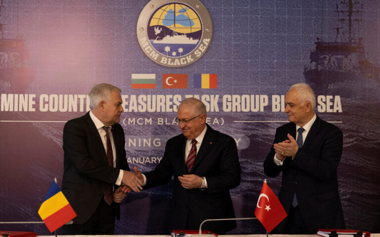 Συμφωνία Τουρκίας, Ρουμανίας και Βουλγαρίας για εξουδετέρωση ναρκών στη Μαύρη Θάλασσα