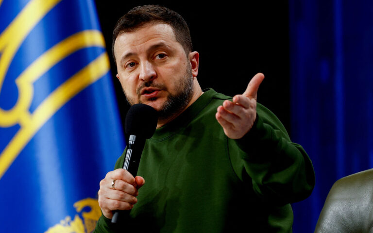 Ουκρανία: Ο Ζελένσκι αποκαλύπτει ότι σκοτώθηκαν 31.000 στρατιώτες