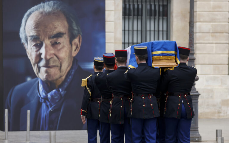 Ο εθνικός ήρωας που «διχάζει» τη Γαλλία