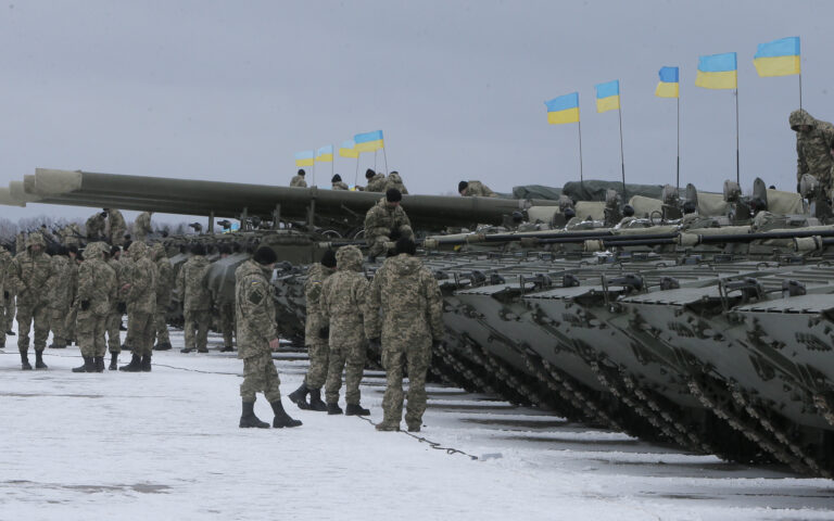 Ουκρανία: «Το 50% των δυτικών παραδόσεων όπλων καθυστερούν»