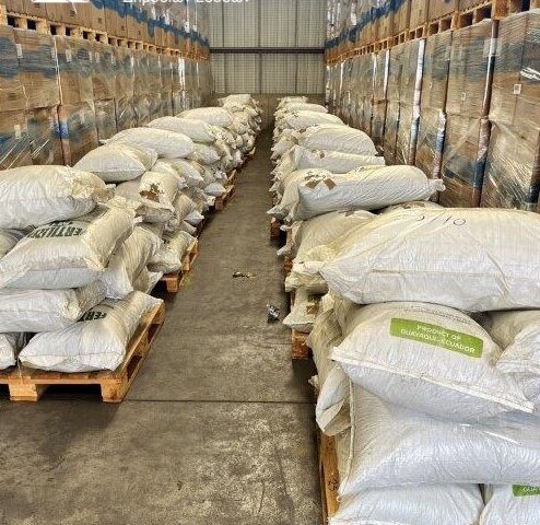 Πειραιάς: Μεγάλη ποσότητα φύλλων κοκαΐνης σε φορτία λιπασμάτων